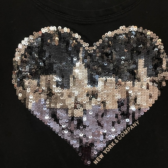 ⭐️New York & Company Black Tee with Sequin Heart - Picture 2 of 3